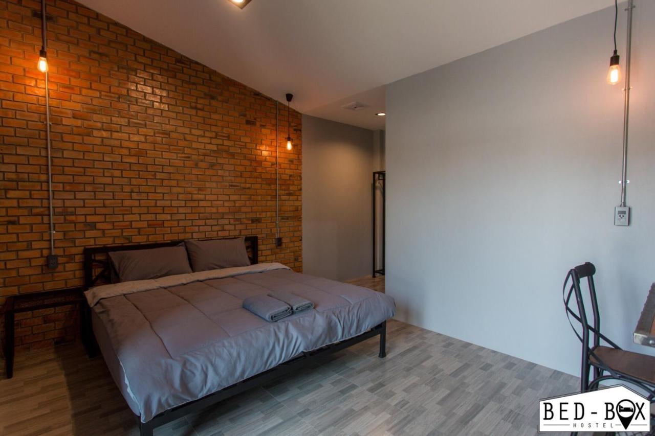 מלון Nakhonratchasima Bed Box מראה חיצוני תמונה