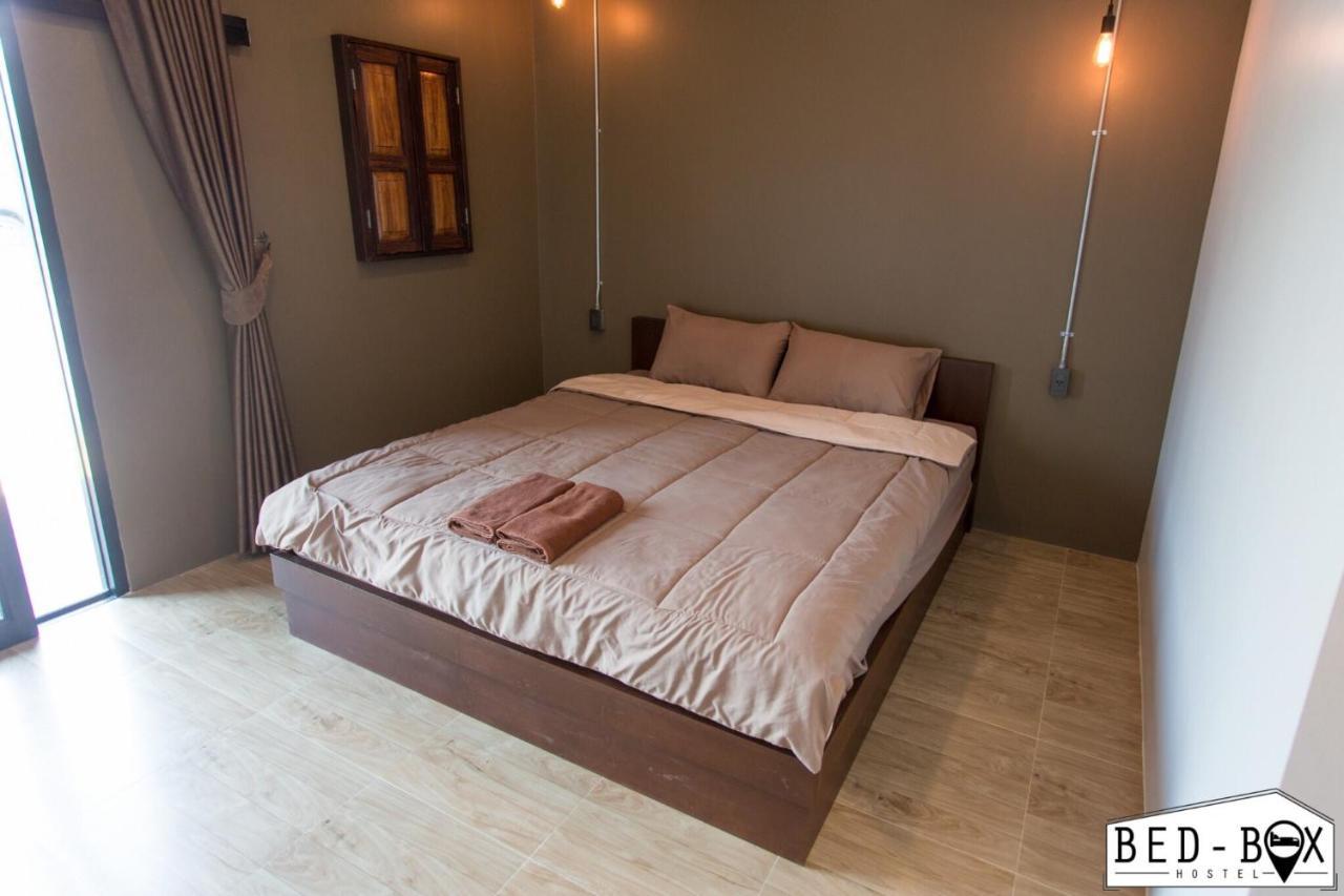 מלון Nakhonratchasima Bed Box מראה חיצוני תמונה
